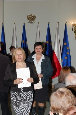 gala0100.jpg