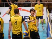 Mecz siatkówki Liga mistrzów 036.jpg